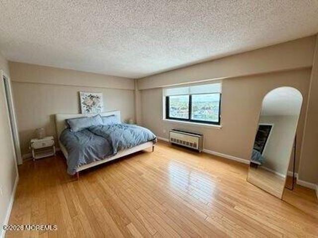 Condo for sale in Monmouth, New Jersey