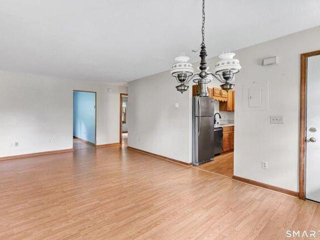 Condo for sale in Monroe, Connecticut