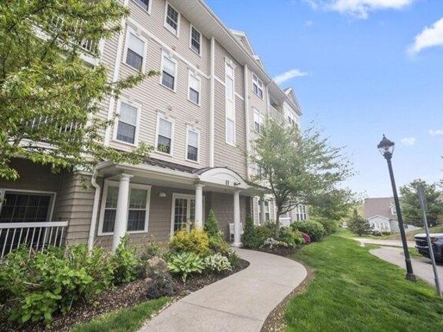 Condo for sale in Natick, Massachusetts
