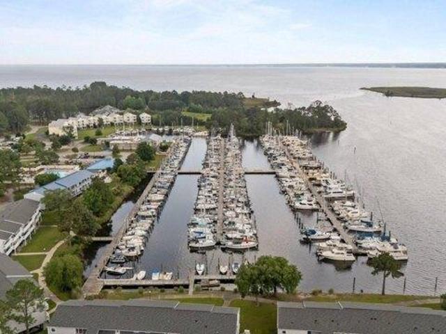 Condo for sale in New Bern