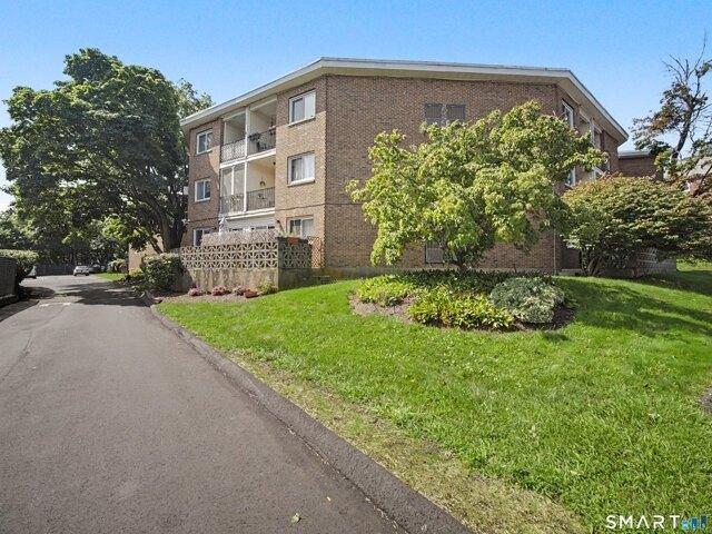 Condo for sale in New Britain, Connecticut
