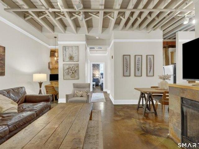 Condo for sale in New Haven, Connecticut