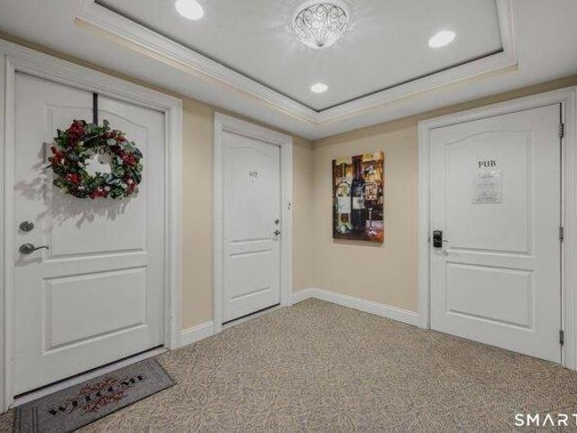 Condo for sale in New London, Connecticut