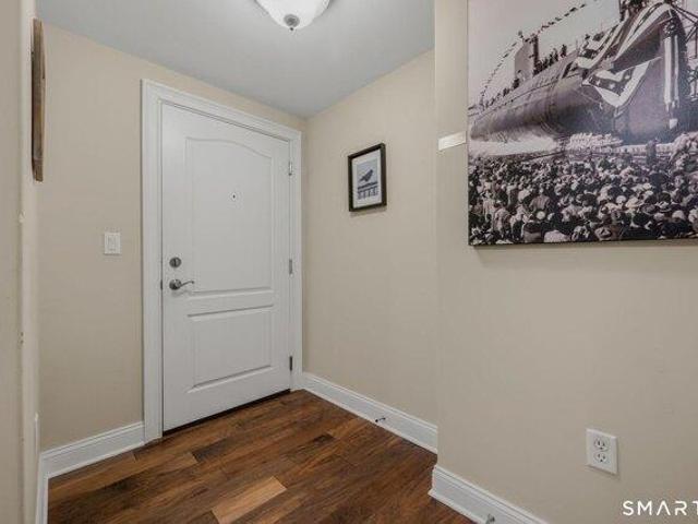 Condo for sale in New London, Connecticut