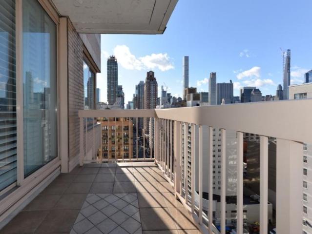 Condo for sale in Arverne, New York
