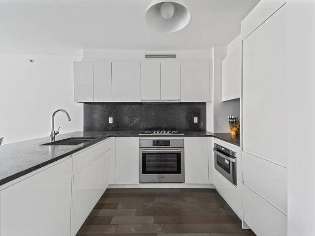 Condo for sale in Arverne, New York