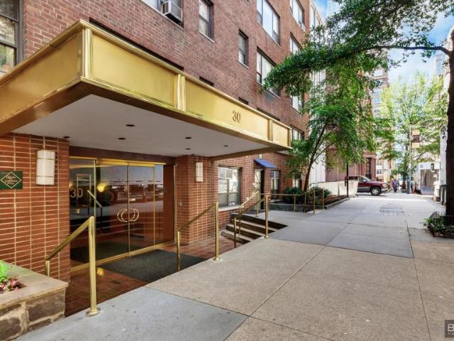 Condo for sale in Arverne, New York