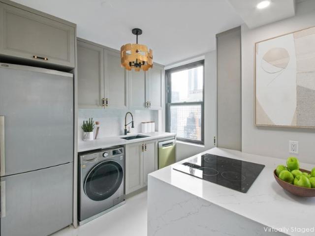 Condo for sale in Arverne, New York