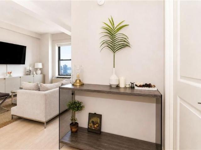 Condo for sale in Arverne, New York