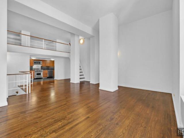 Condo for sale in Arverne, New York
