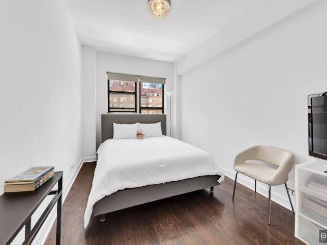 Condo for sale in Arverne, New York