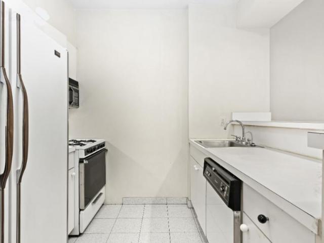 Condo for sale in Arverne, New York