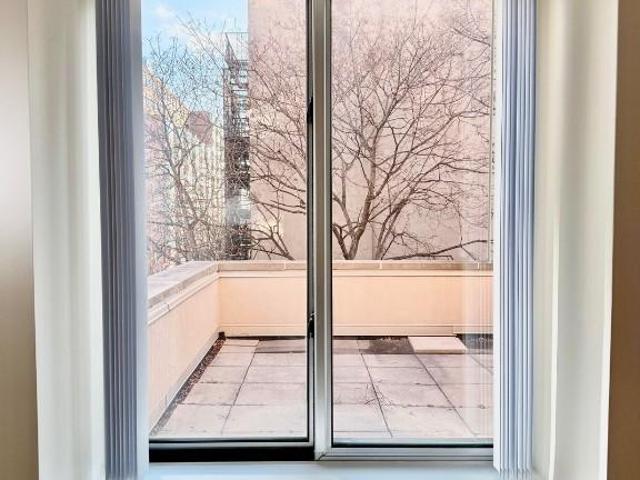 Condo for sale in Arverne, New York
