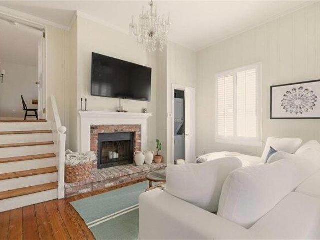 Condo for sale in Newport, Newport County