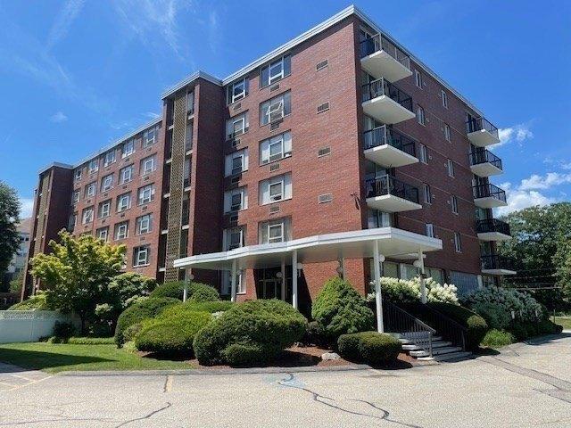 Condo for sale in Auburndale, Massachusetts