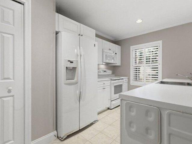 Condo for sale in Auburndale, Massachusetts