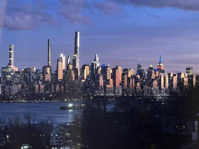 Condo for sale in Hudson, New Jersey