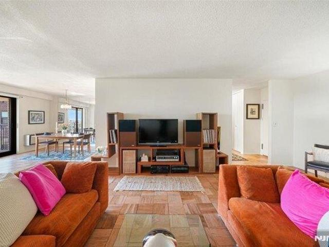 Condo for sale in Hudson, New Jersey