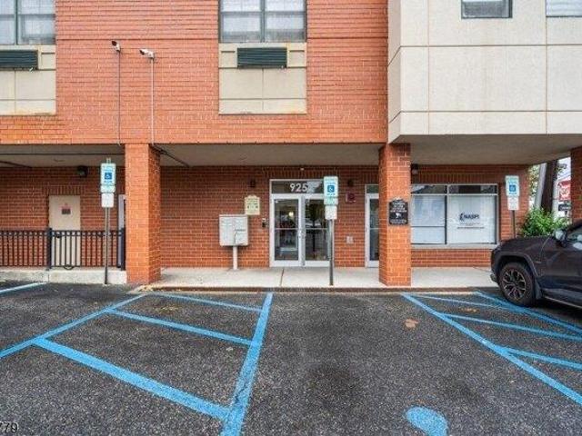 Condo for sale in Hudson, New Jersey