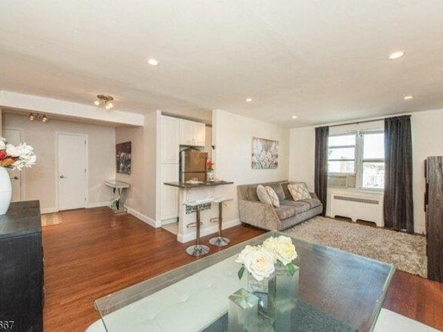 Condo for sale in Hudson, New Jersey