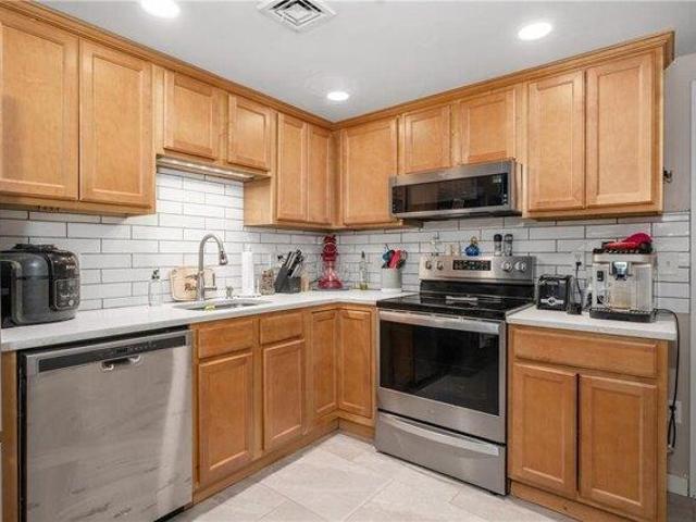 Condo for sale in North Providence, Rhode Island