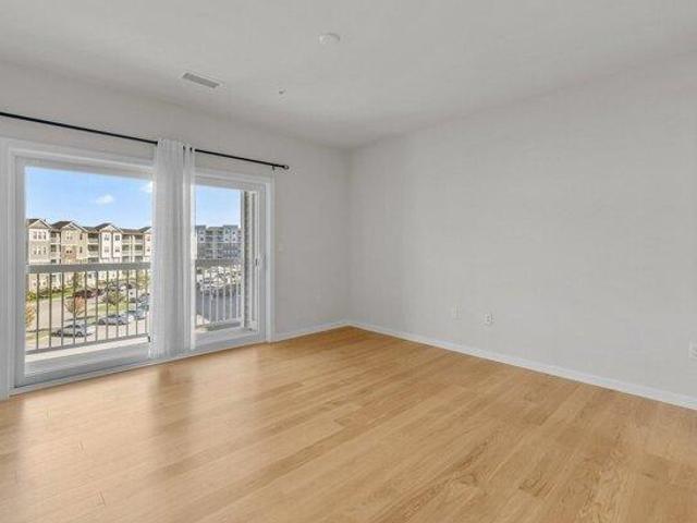 Condo for sale in North Reading, Middlesex County