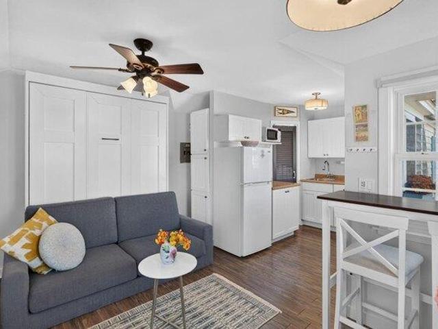 Condo for sale in Beach Point, Truro