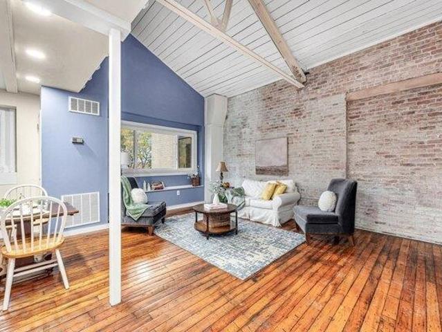 Condo for sale in Florence, Northampton