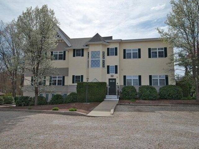 Condo for sale in Bristol, Massachusetts