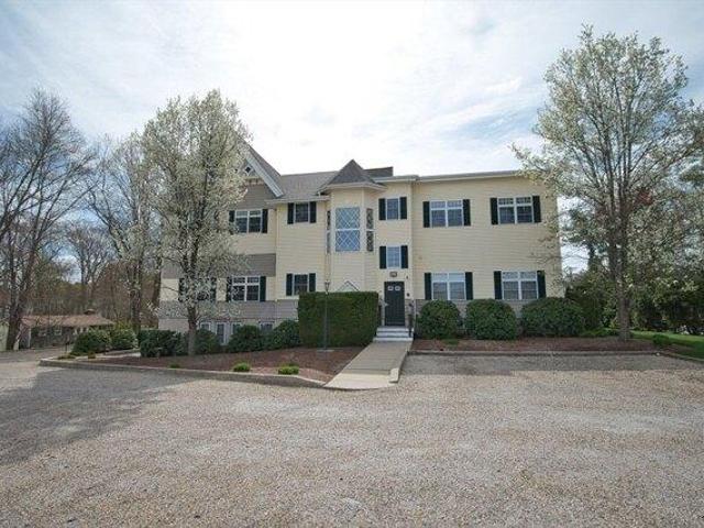 Condo for sale in Bristol, Massachusetts