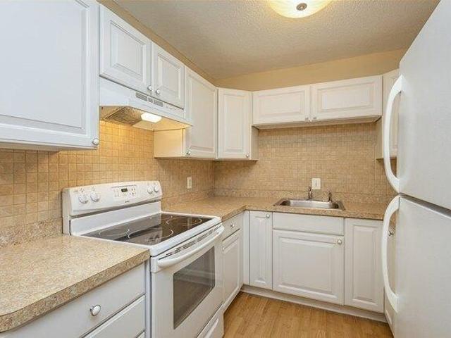 Condo for sale in Norwood, Norfolk County
