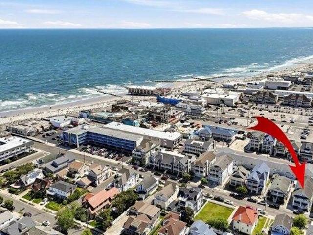 Condo for sale in Ocean City, New Jersey
