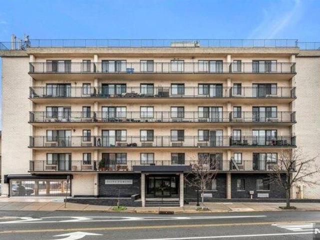 Condo for sale in Palisades Park, New Jersey