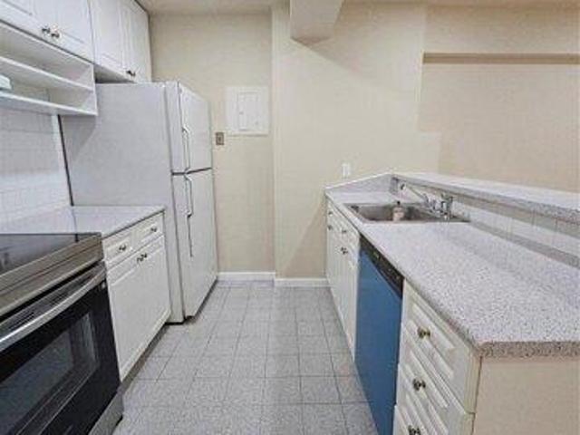 Condo for sale in Palisades Park, Bergen County