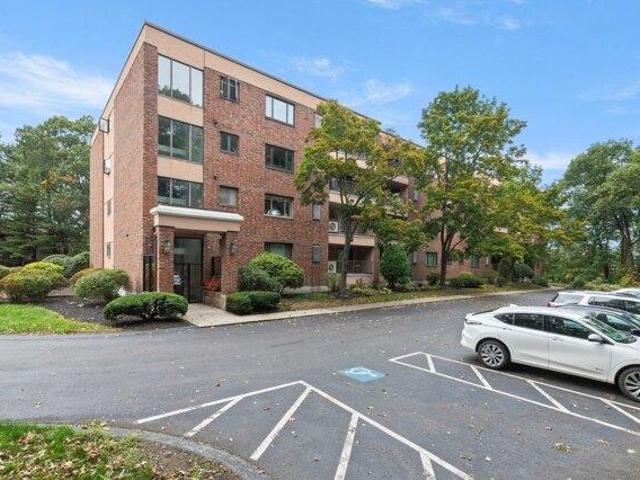 Condo for sale in Peabody, Essex County