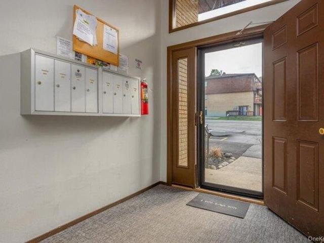 Condo for sale in Rockland, New York