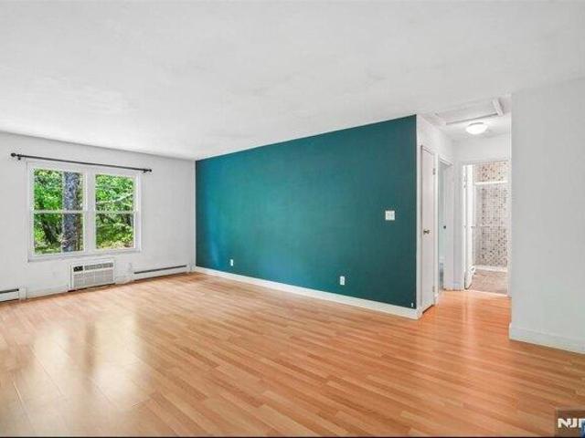 Condo for sale in Passaic, New Jersey