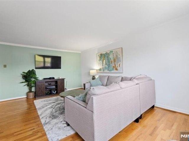 Condo for sale in Passaic, New Jersey