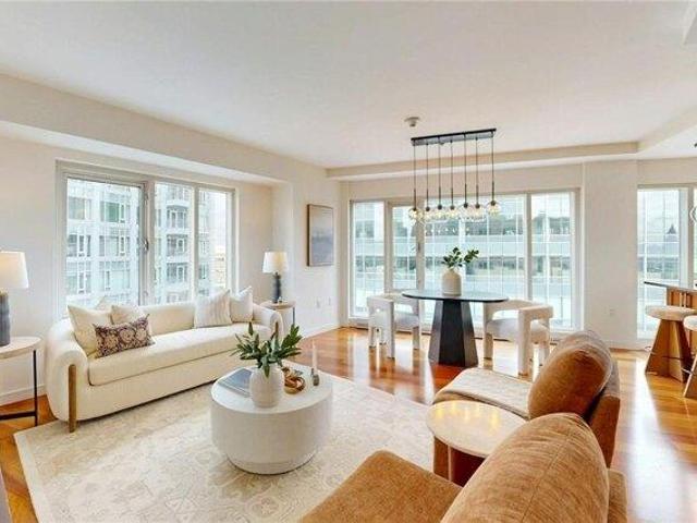 Condo for sale in Downtown, Providence