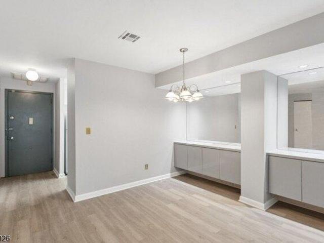 Condo for sale in Rahway, Union County