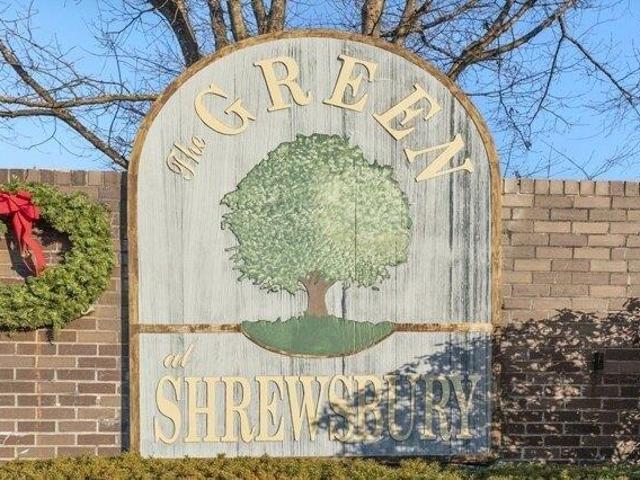 Condo for sale in Shrewsbury, Massachusetts