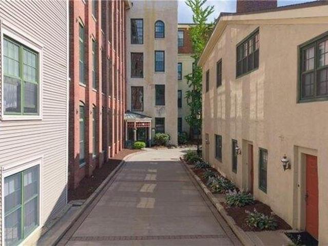 Condo for sale in Smithfield, Rhode Island
