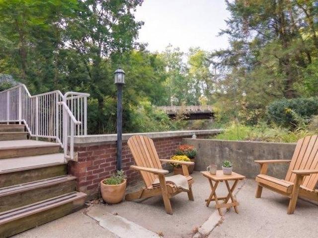 Condo for sale in South Hadley Center, South Hadley