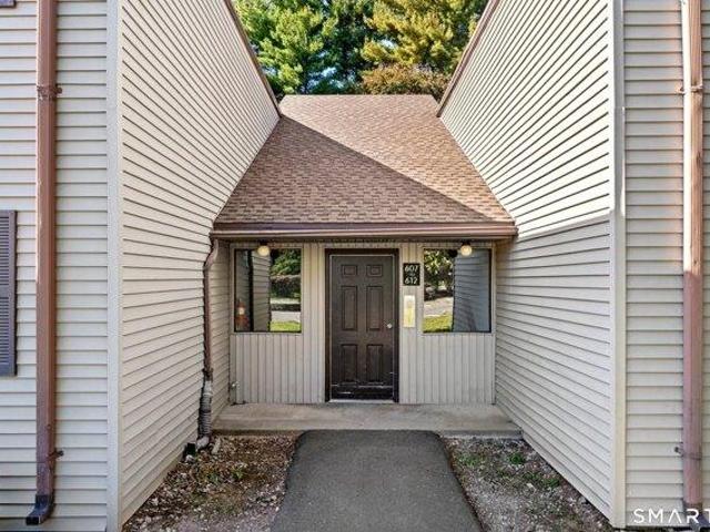 Condo for sale in South Windsor, Capitol Planning Region