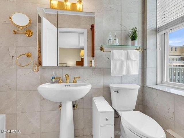 Condo for sale in Monmouth, New Jersey