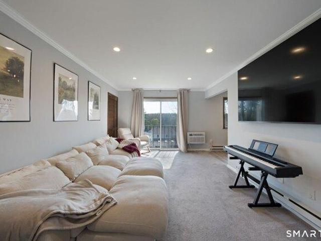 Condo for sale in Cos Cob, Connecticut
