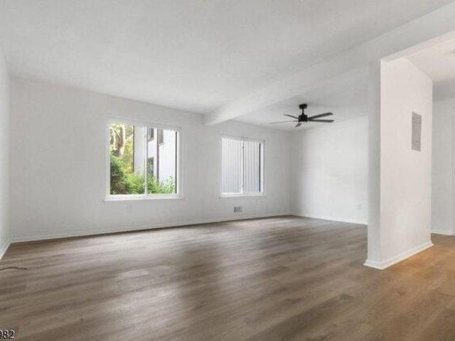 Condo for sale in Stanhope, New Jersey