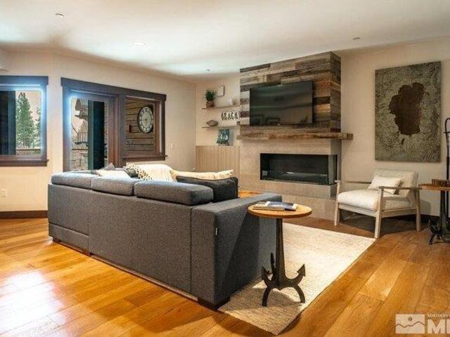Condo for sale in Stateline Condo for sale in Stateline
