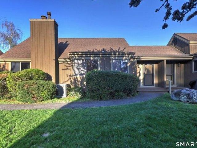 Condo for sale in Stratford, Connecticut