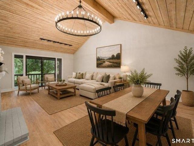 Condo for sale in Stratford, Connecticut